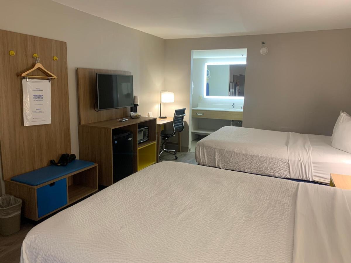 Days Inn By Wyndham Atlanta Stone Mountain Extérieur photo